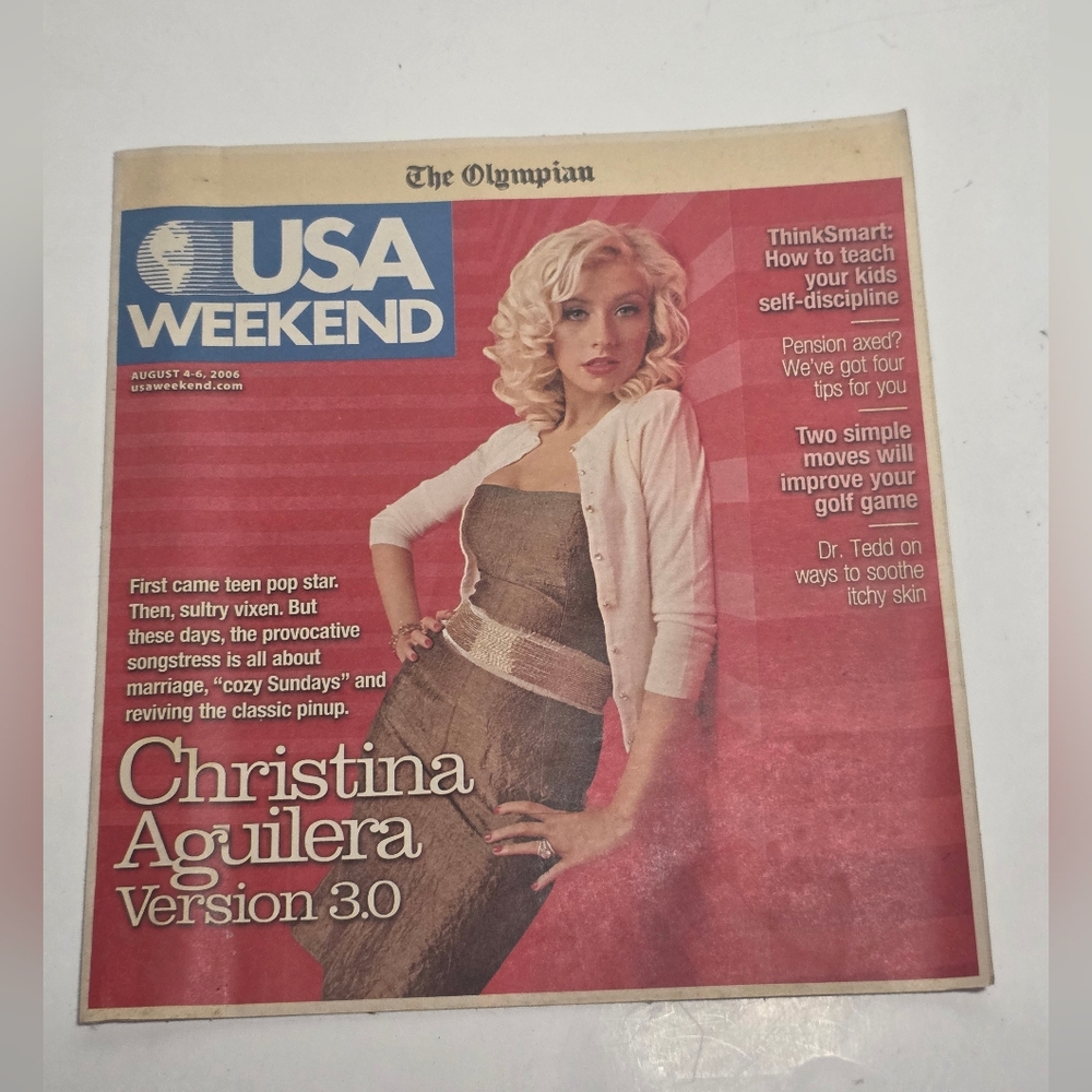 2006 August USA WEEKEND Magazine - CHRISTINA AGUILERA Cover - Vintage Y2K Pop